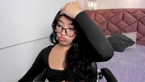 Snapshot of alessia_storm_ chatting on May 21, 2026, 8:49 pm Alessia online show from May 21, 2026, 8:49 pm