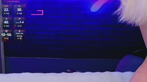 alessiacroft online show from June 7, 2026, 4:05 am
