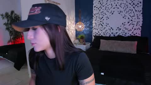 alessianoir online show from March 22, 2026, 9:07 pm