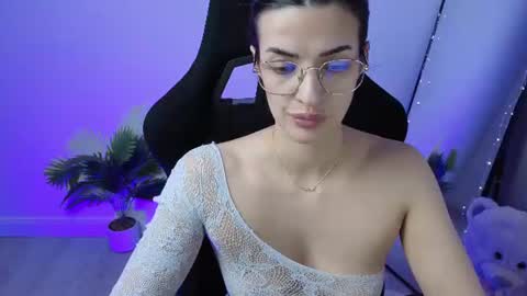Ale online show from June 18, 2026, 10:36 pm