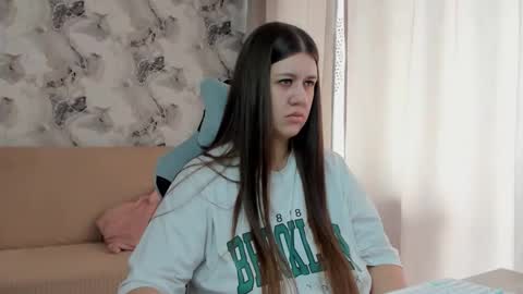 Aletta Oushen online show from September 11, 2025, 10:26 am