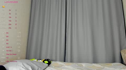 alettaevee online show from February 7, 2026, 12:25 am