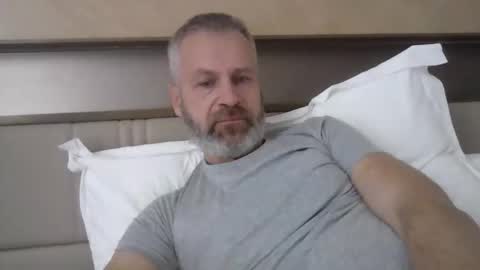 Snapshot of alex80581 chatting on October 2, 2025, 6:09 am Alexey online show from October 2, 2025, 6:09 am