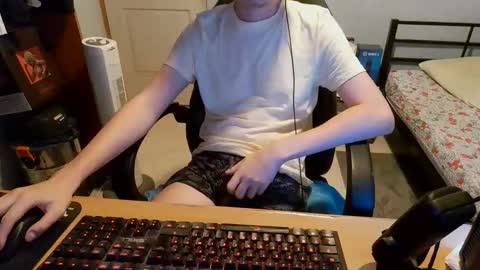 Alex online show from November 12, 2025, 7:35 pm