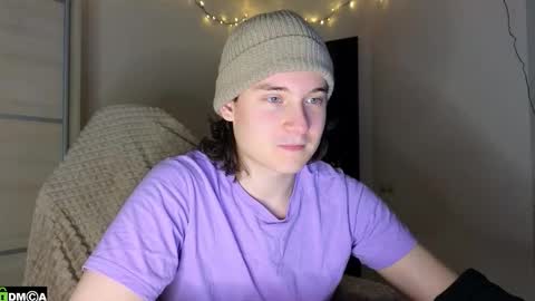 FAVORITE online show from December 23, 2025, 8:12 am