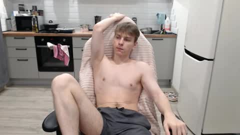 Alex online show from November 9, 2025, 10:08 pm