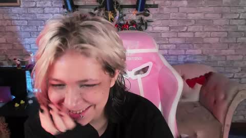 Snapshot of alex_howell chatting on February 22, 2025, 6:06 am alex_howell online show from February 22, 2025, 6:06 am