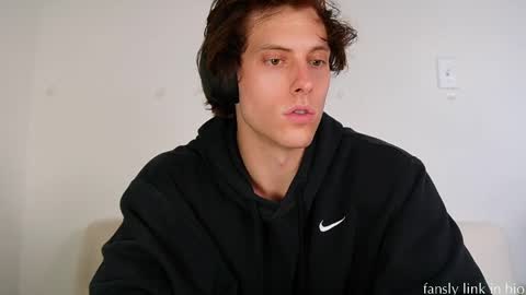 Alex Stone online show from April 1, 2026, 10:29 pm