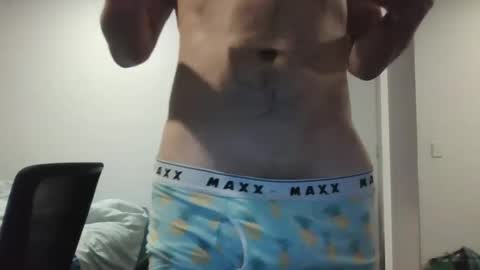 Snapshot of alex_malaka2005 chatting on December 5, 2024, 11:49 am Alex online show from December 5, 2024, 11:49 am