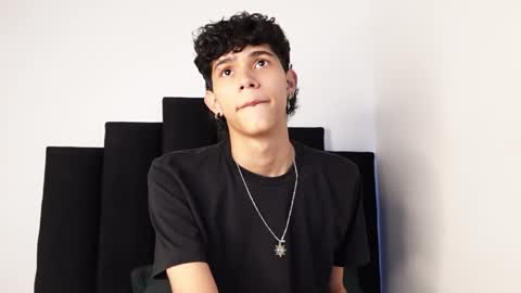 alex_mark_ online show from September 18, 2025, 3:25 pm