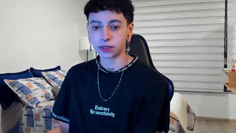 Snapshot of alex_poett chatting on February 27, 2025, 2:42 am Residente0xxx online show from February 27, 2025, 2:42 am