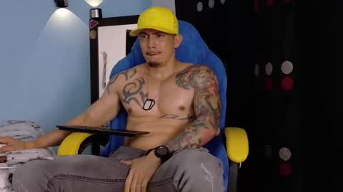 alex_sthorm online show from February 28, 2026, 4:24 am