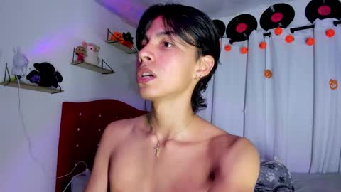 Snapshot of alex_sweet_69 chatting on November 5, 2025, 6:57 am Alex online show from November 5, 2025, 6:57 am