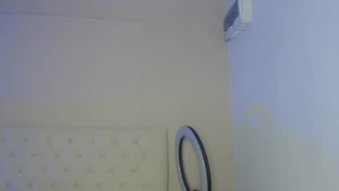 alexa__11 online show from June 24, 2026, 12:59 pm