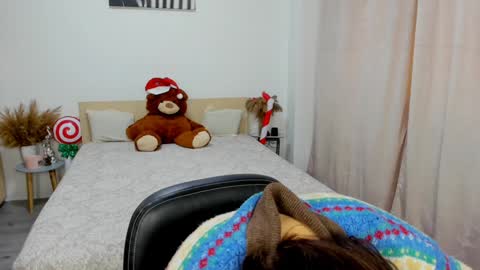 Snapshot of alexa_dolly chatting on December 16, 2024, 9:03 am Alexa online show from December 16, 2024, 9:03 am