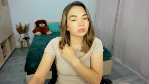 Snapshot of alexa_dolly chatting on September 19, 2025, 5:20 am Alexa online show from September 19, 2025, 5:20 am