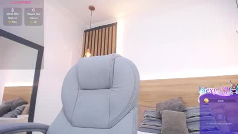 Alexa Forbes online show from May 22, 2026, 2:40 am