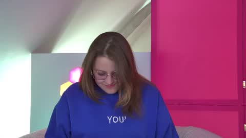 AlexaAvery online show from June 16, 2026, 6:27 am