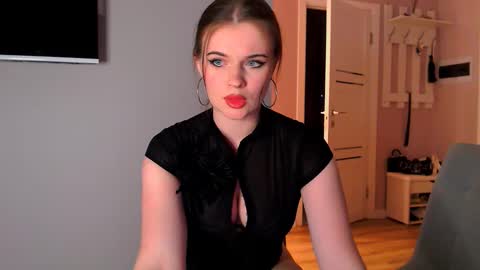    my tg online show from September 12, 2025, 7:47 pm