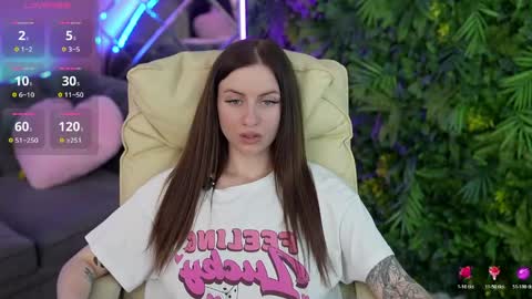 alexafleur online show from June 3, 2026, 2:33 pm