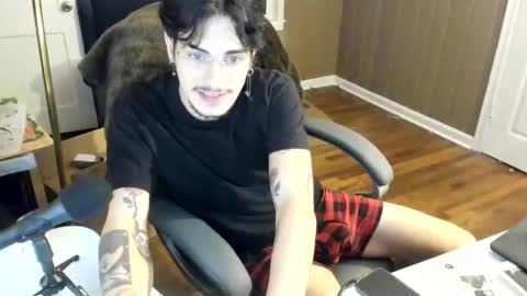 A. online show from October 6, 2025, 5:49 am