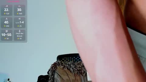 Snapshot of alexander_classy chatting on February 28, 2026, 1:17 am Alex online show from February 28, 2026, 1:17 am