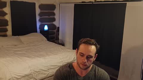 alexanderthemid online show from November 8, 2025, 3:29 am