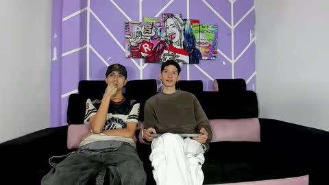 chicos hot online show from January 17, 2026, 2:44 pm