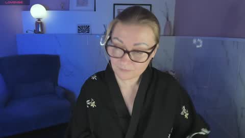 Snapshot of alexandra_kind chatting on January 4, 2025, 1:52 am Alexandra online show from January 4, 2025, 1:52 am