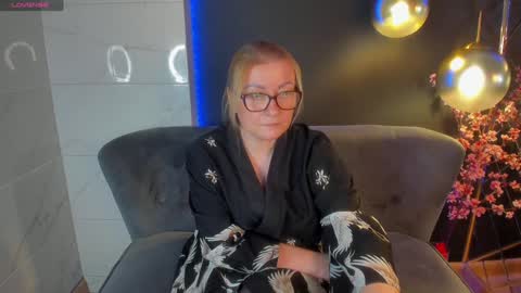 Snapshot of alexandra_kind chatting on February 2, 2025, 4:43 pm Alexandra online show from February 2, 2025, 4:43 pm
