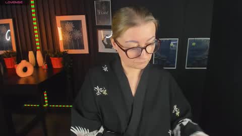 Snapshot of alexandra_kind chatting on March 5, 2025, 4:24 am Alexandra online show from March 5, 2025, 4:24 am