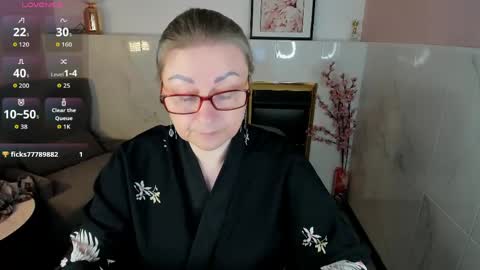 Alexandra online show from April 17, 2026, 1:58 pm