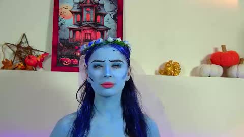 AlexandraBloom online show from October 30, 2025, 6:41 pm