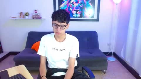 Snapshot of alexcum_18 chatting on March 20, 2026, 1:38 pm alex online show from March 20, 2026, 1:38 pm