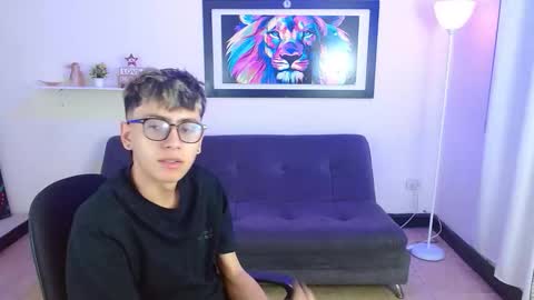 Snapshot of alexcum_18 chatting on March 25, 2026, 1:39 pm alex online show from March 25, 2026, 1:39 pm
