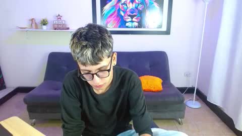Snapshot of alexcum_18 chatting on March 29, 2026, 1:44 pm alex online show from March 29, 2026, 1:44 pm