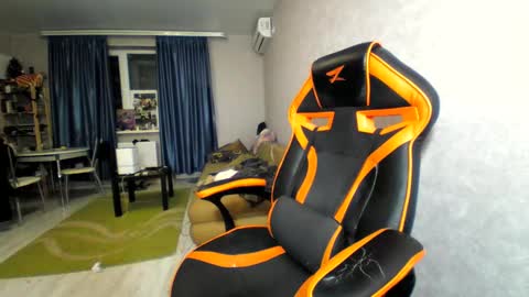 Alex online show from March 5, 2025, 6:01 pm