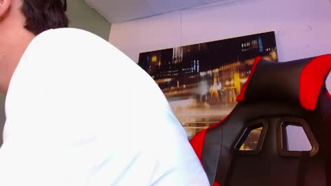 alexgiraldo__ online show from May 20, 2026, 12:50 am