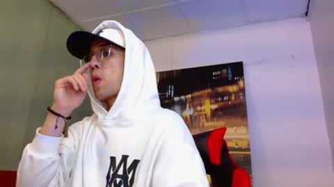 alexgiraldo__ online show from June 9, 2026, 12:50 pm