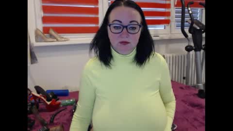 Snapshot of alexie33 chatting on January 23, 2025, 9:29 am alexie33 online show from January 23, 2025, 9:29 am