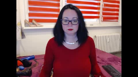 Snapshot of alexie33 chatting on February 10, 2025, 2:26 pm alexie33 online show from February 10, 2025, 2:26 pm