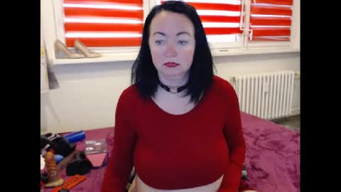 Snapshot of alexie33 chatting on February 13, 2025, 10:02 am alexie33 online show from February 13, 2025, 10:02 am