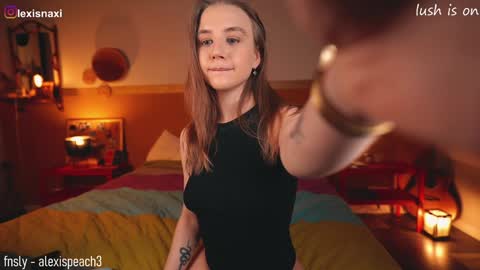 Snapshot of alexispeach chatting on February 2, 2025, 7:04 pm Alexis--  online show from February 2, 2025, 7:04 pm