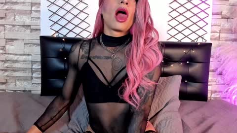 Snapshot of alexjhonsson chatting on January 25, 2025, 12:05 pm Alexjhonsson online show from January 25, 2025, 12:05 pm