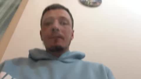 alexniculita33 online show from April 1, 2026, 7:20 am