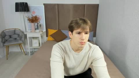 Dennis online show from November 24, 2025, 8:36 am