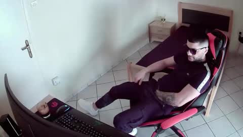 alexthepro00 online show from January 11, 2026, 1:16 pm