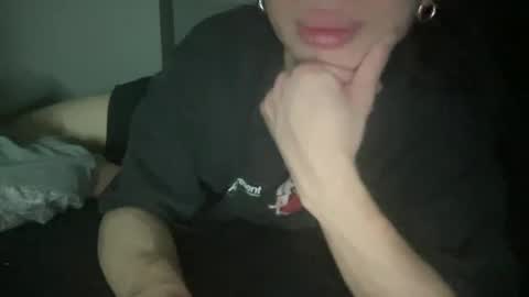 Snapshot of alextran665 chatting on January 5, 2025, 3:22 am Your Anime T Girl online show from January 5, 2025, 3:22 am