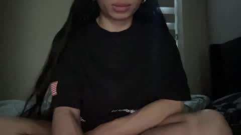 Snapshot of alextran665 chatting on January 27, 2025, 9:44 pm Your Anime T Girl online show from January 27, 2025, 9:44 pm