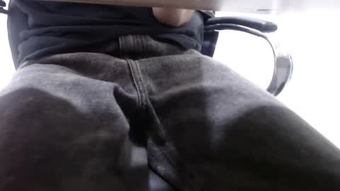 Snapshot of alextwunkk chatting on January 3, 2025, 11:44 pm Alex online show from January 3, 2025, 11:44 pm